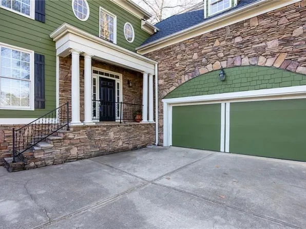 1707 Kenbrook Ct NW, Acworth, GA 30101