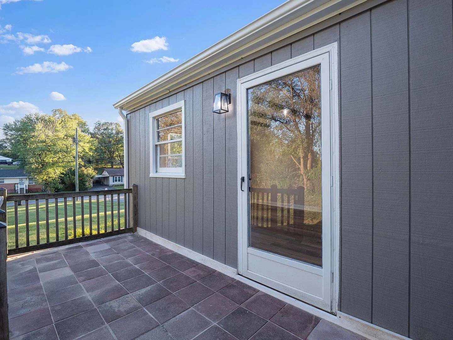 Newly Renovated 2 Bedroom, 1.5 Bedroom Home in Salem! — Photo 4