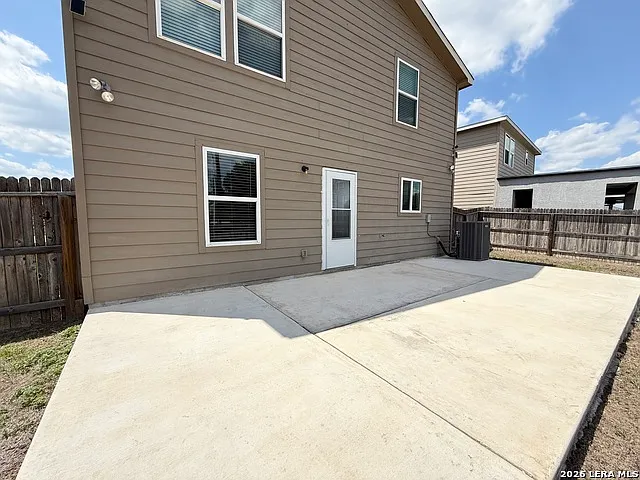 9502 Silver Mist Way — Photo 17