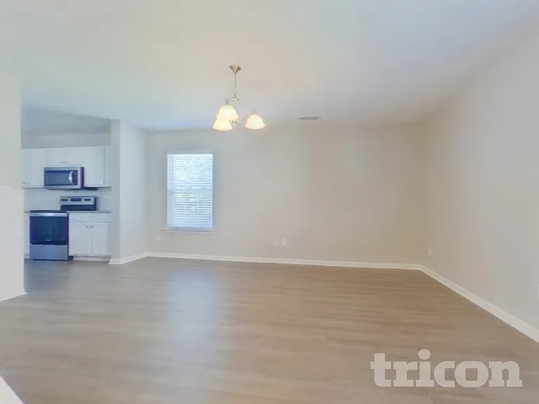 234 Blazer Dr — Photo 5