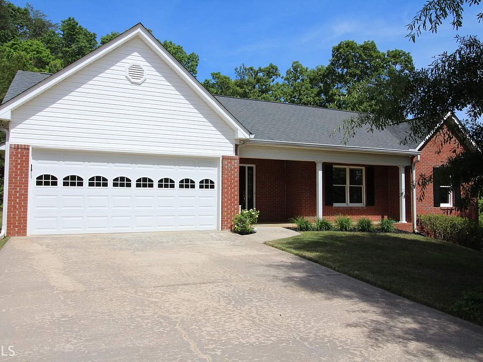 1st image of 73 Valley Brook Dr