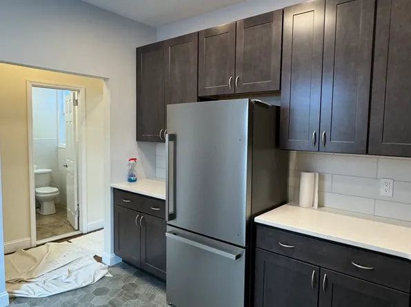 76 Beacon Avenue image 16 of 34