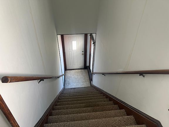 4th image of 617 Parade St #617