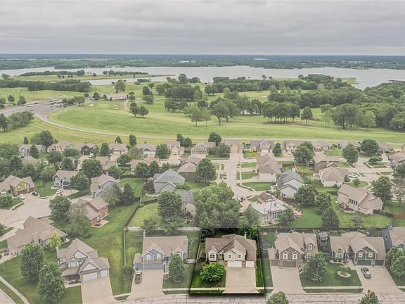 2nd image of 18109 Guinevere Ct