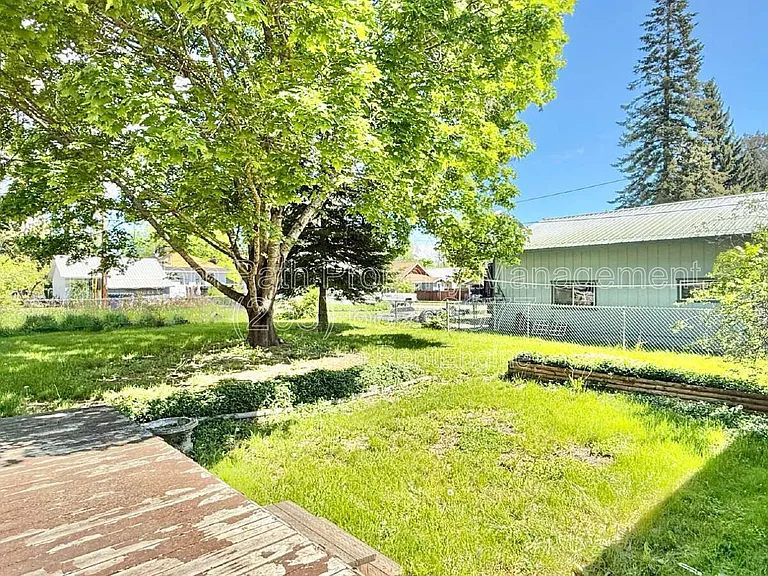 1008 Church St — Photo 21