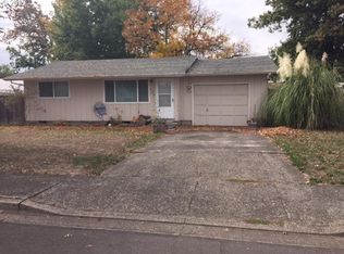 422 40th St, Springfield, OR 97478