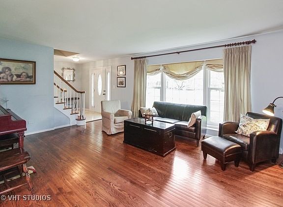 4th image of 631 Harvard Ln