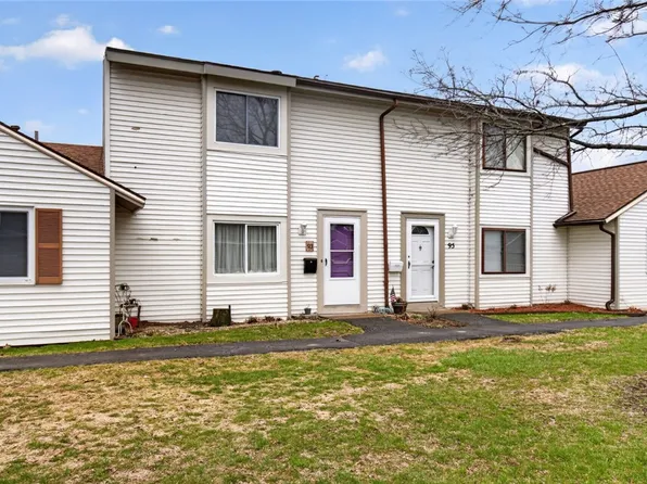 93 Windsorshire Dr, Rochester, NY 14624