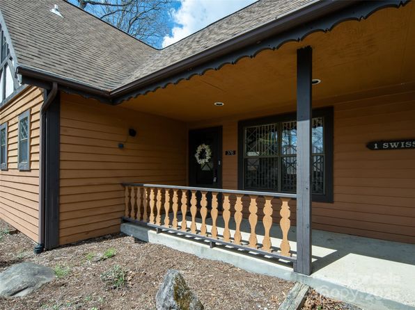 376 Overlook Dr #1, Burnsville, NC 28714