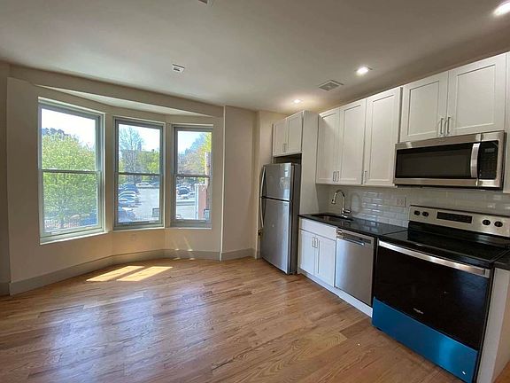 2nd image of 141 Greene Ave #2C