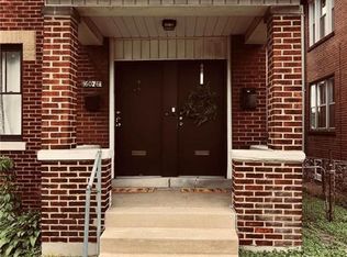 6076 Arsenal St, Saint Louis, MO 63139