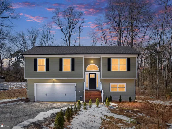 8438 Indiantown Rd, King George, VA 22485