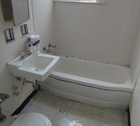 5th image of 514 W Cornelia Ave #G