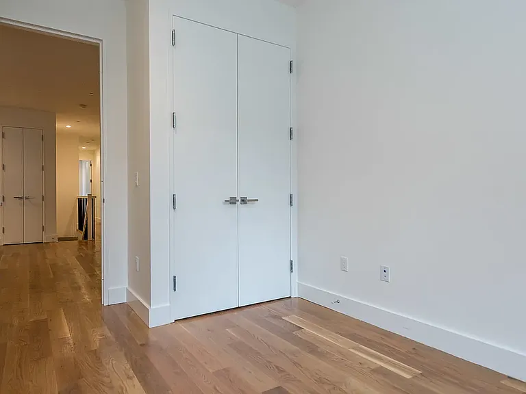 83 Winthrop St #1C — Photo 9