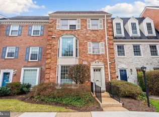 6807 Market Square Dr, Mc Lean, VA 22101
