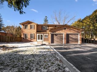 4069 Lakeshore Rd, Burlington, ON L7L 1A2