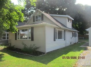 6505 Hamilton Dr, Derby, NY 14047