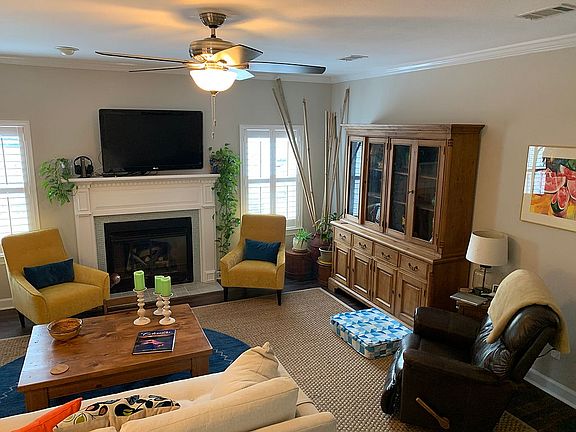 3rd image of 6300 Dunlieth Pl