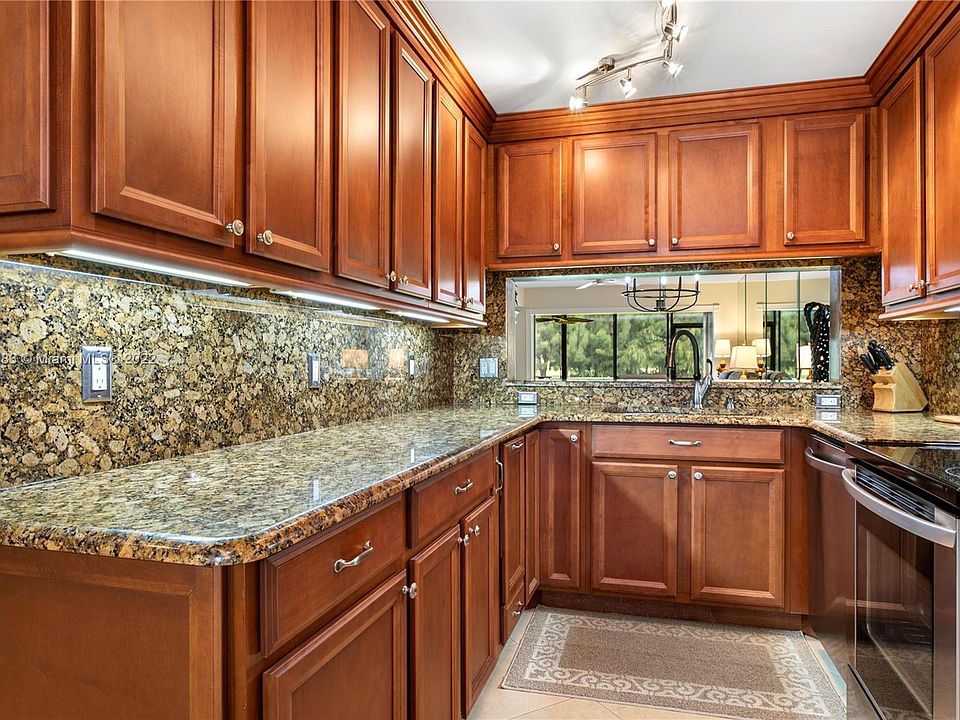 Pinecrest Condominiums Jupiter, FL Zillow