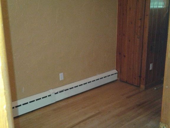 2nd image of 518 Hillcrest Ave #518
