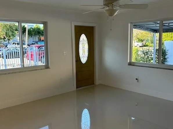 1745 SW 21st St, Miami, FL 33145