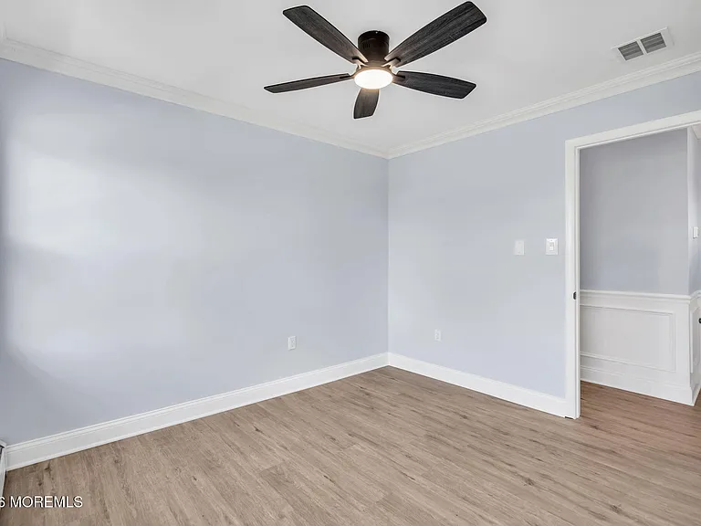 32 Belmont Ave — Photo 22