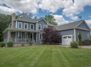 146 Meadow Ridge Dr, Lebanon, CT 06249