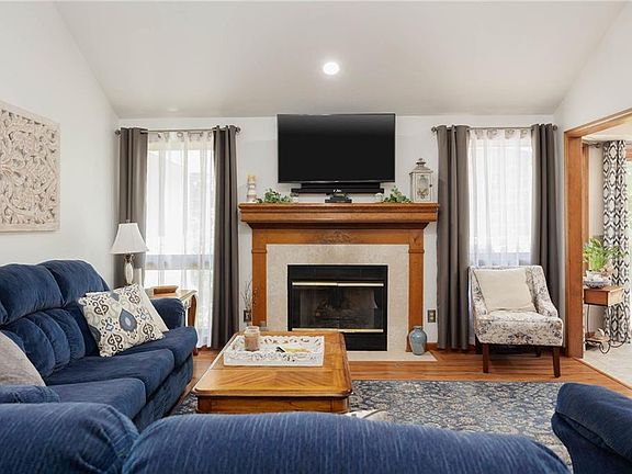 5th image of 4613 N Heatherwood Dr