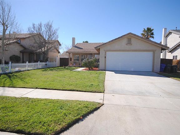3rd image of 10811 Dove Ln