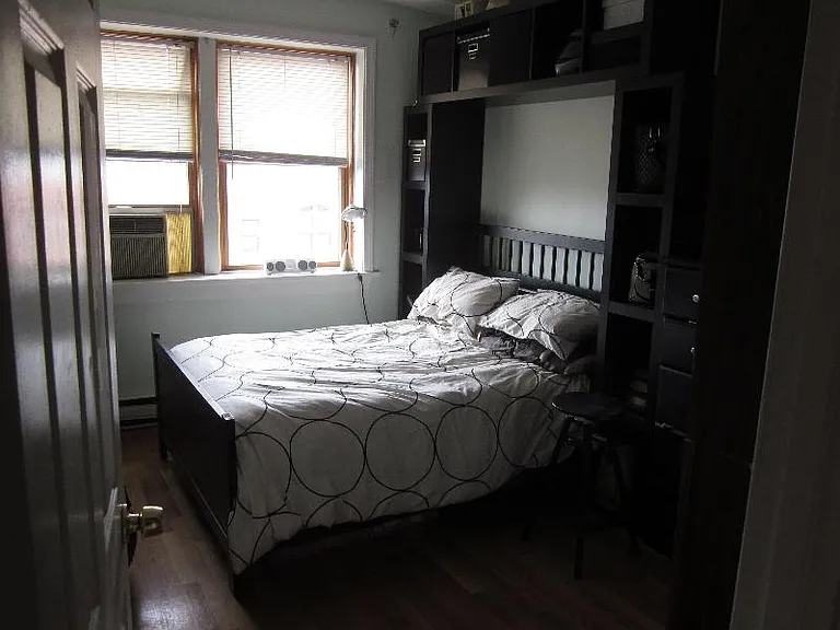 1750 Washington St #7 — Photo 4