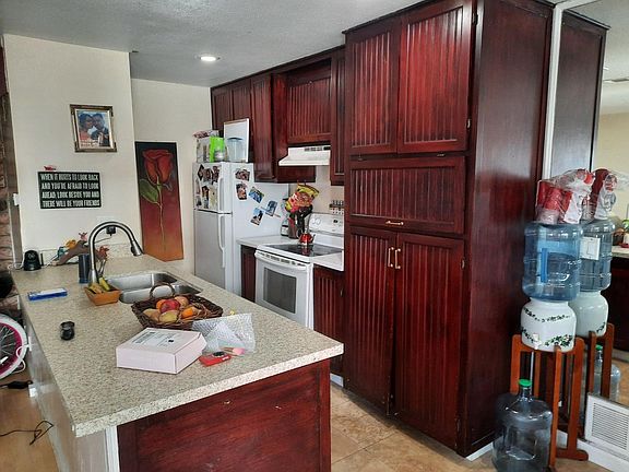 4th image of 2265 Medallion Dr
