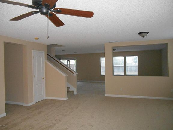 2nd image of 11448 Emma Oaks Ln