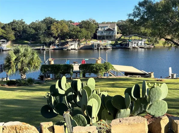 131 Primera Ct, Burnet, TX 78611