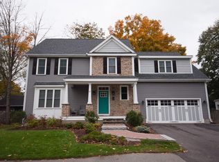 21 Plain St, Natick, MA 01760