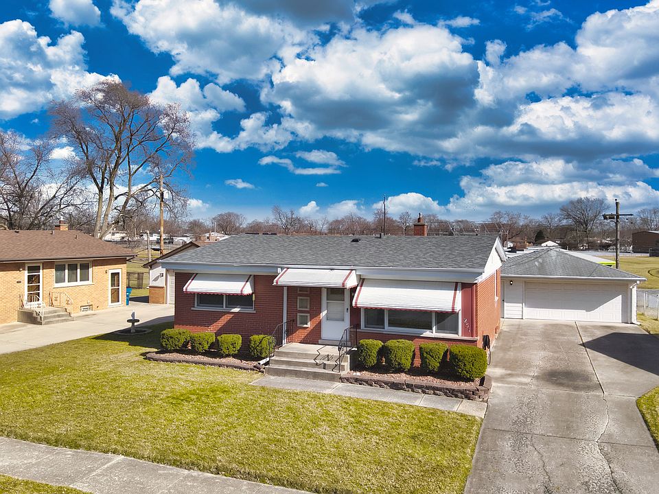 1st image of 251 N Arquilla Dr