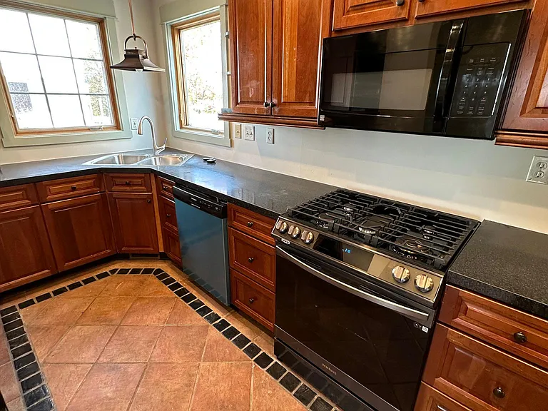 475 Cahoon Rd — Photo 20