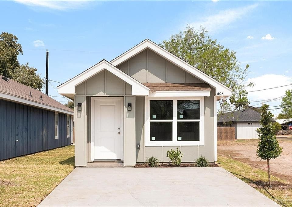 1st image of 608 W Los Torritos St
