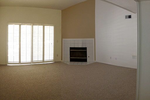 2nd image of 24149 Del Monte Dr Unit 302