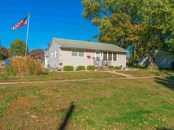 306 W High St, Mason City, IL 62664