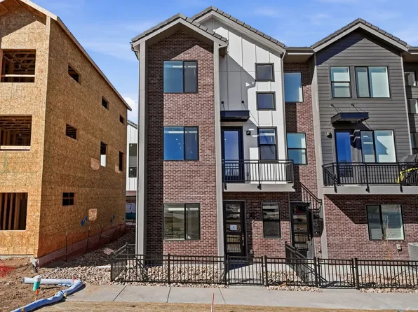 71 Ascent Trl, Englewood, CO 80112