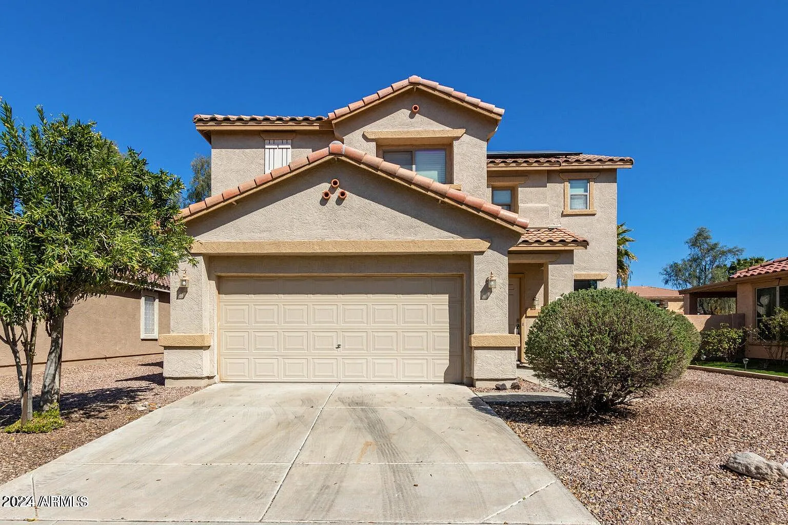 3 bed, 2.5 bath, 1571 sqft, $1,950 — Photo 1
