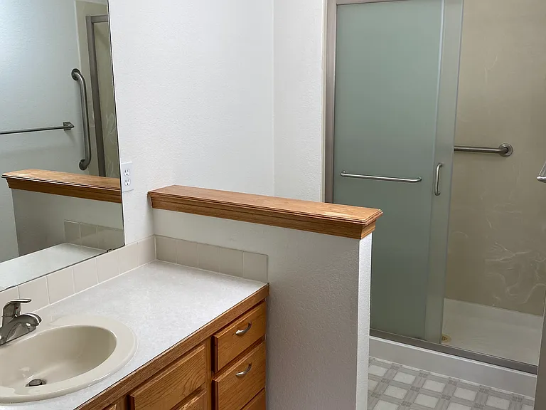 2916 Troxell Ave — Photo 11