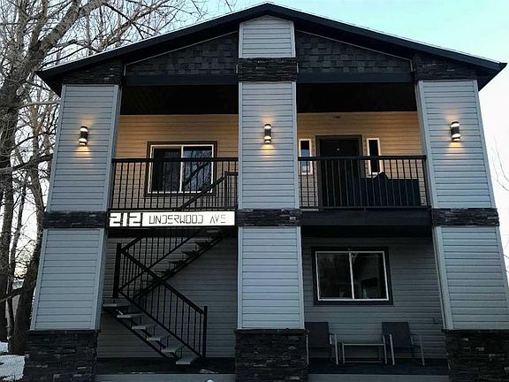 3rd image of 212 Underwood Ave N