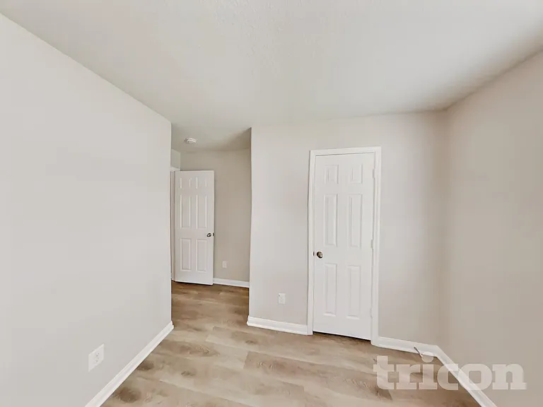308 Crooked Pine Ct — Photo 10