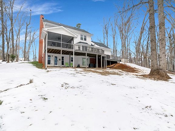 2nd image of 60 Stacey Ct