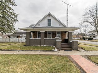 253 W 1st St, Albany, IN 47320