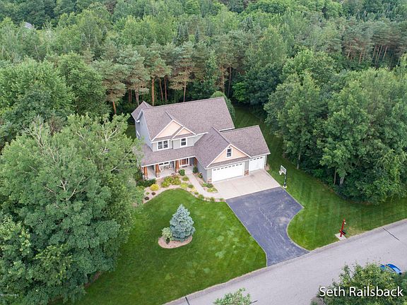 5th image of 9475 Lake Gerald Dr NE