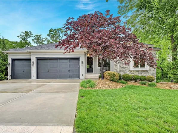 770 Suffolk Ln, Belton, MO 64012