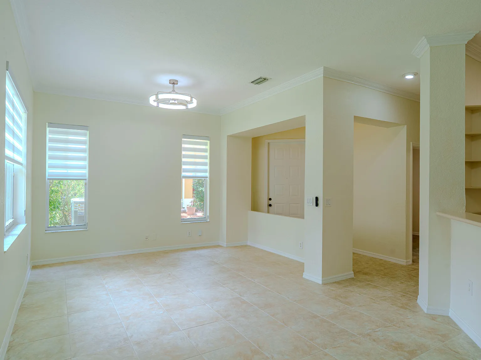 3 bed, 2.0 bath, 1532 sqft, $3,350 — Photo 4
