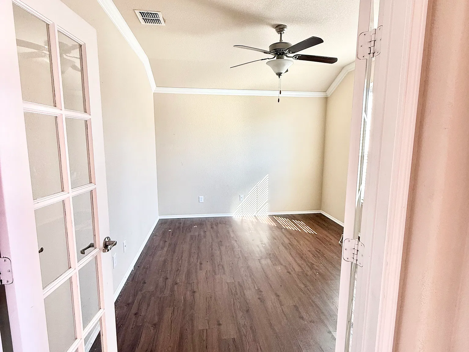 4 bed, 1852 sqft, $2,500 — Photo 4